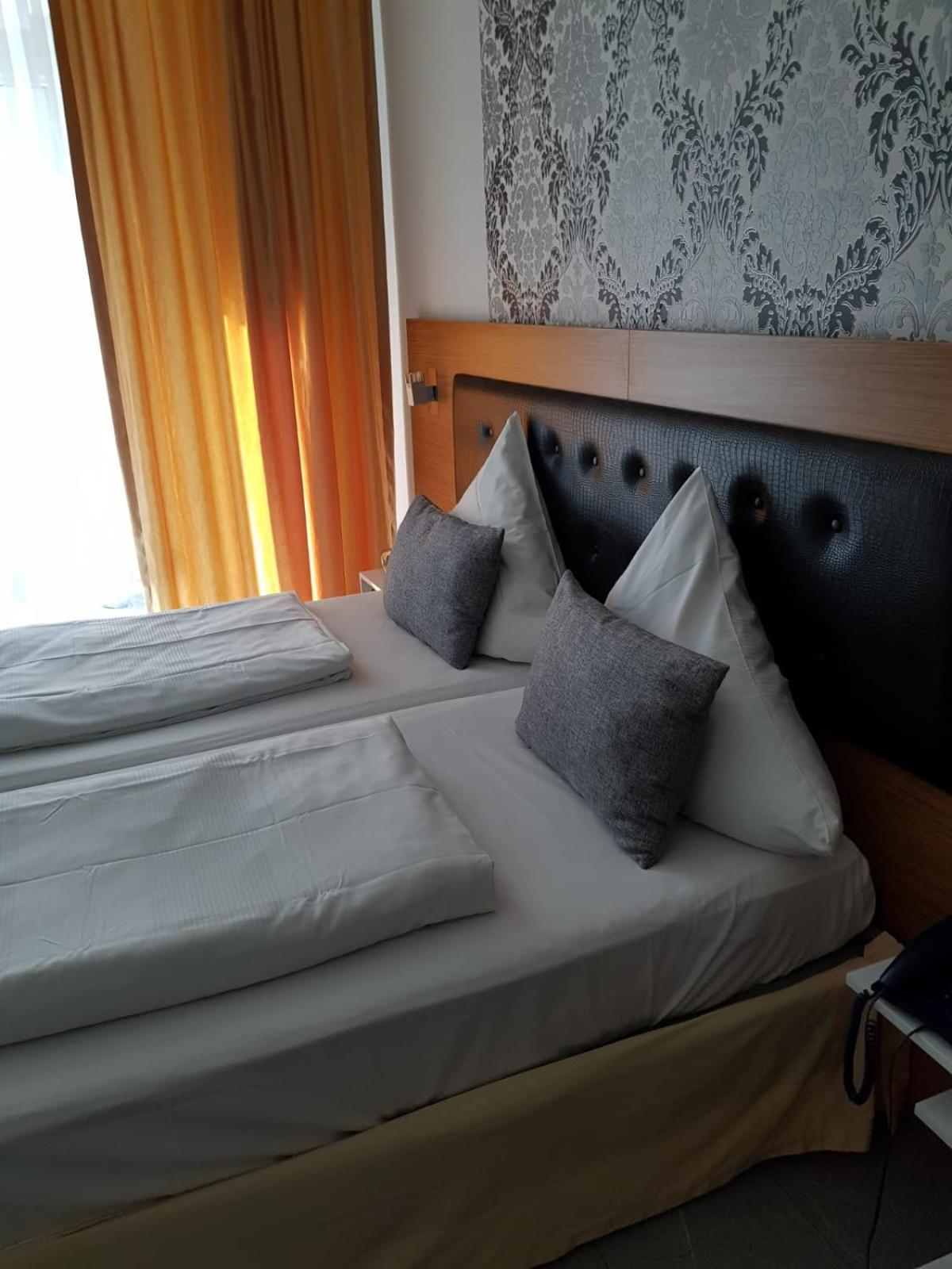 Hotel Drei Kronen Dortmund Ngoại thất bức ảnh